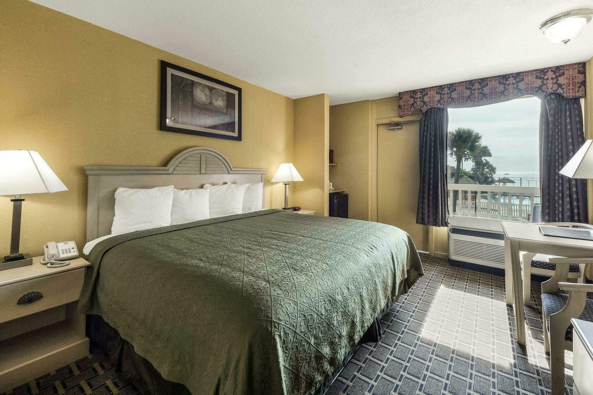 Quality Inn & Suites On The Beach Corpus Christi Exterior foto